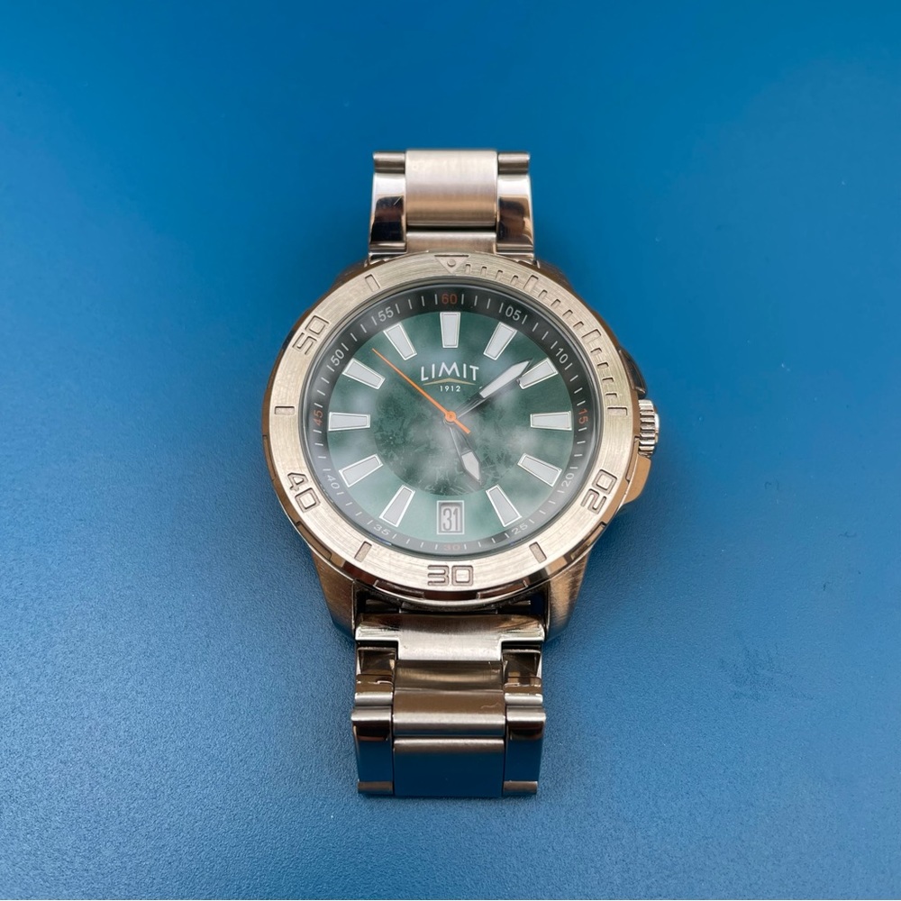 Limit watch - stainless steel